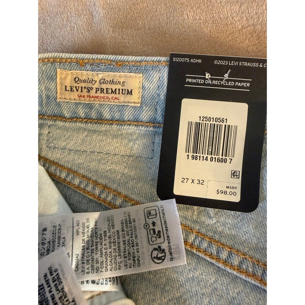 Levi's Premium 501 Original Fit Women's Jeans - Picture 8 of 8